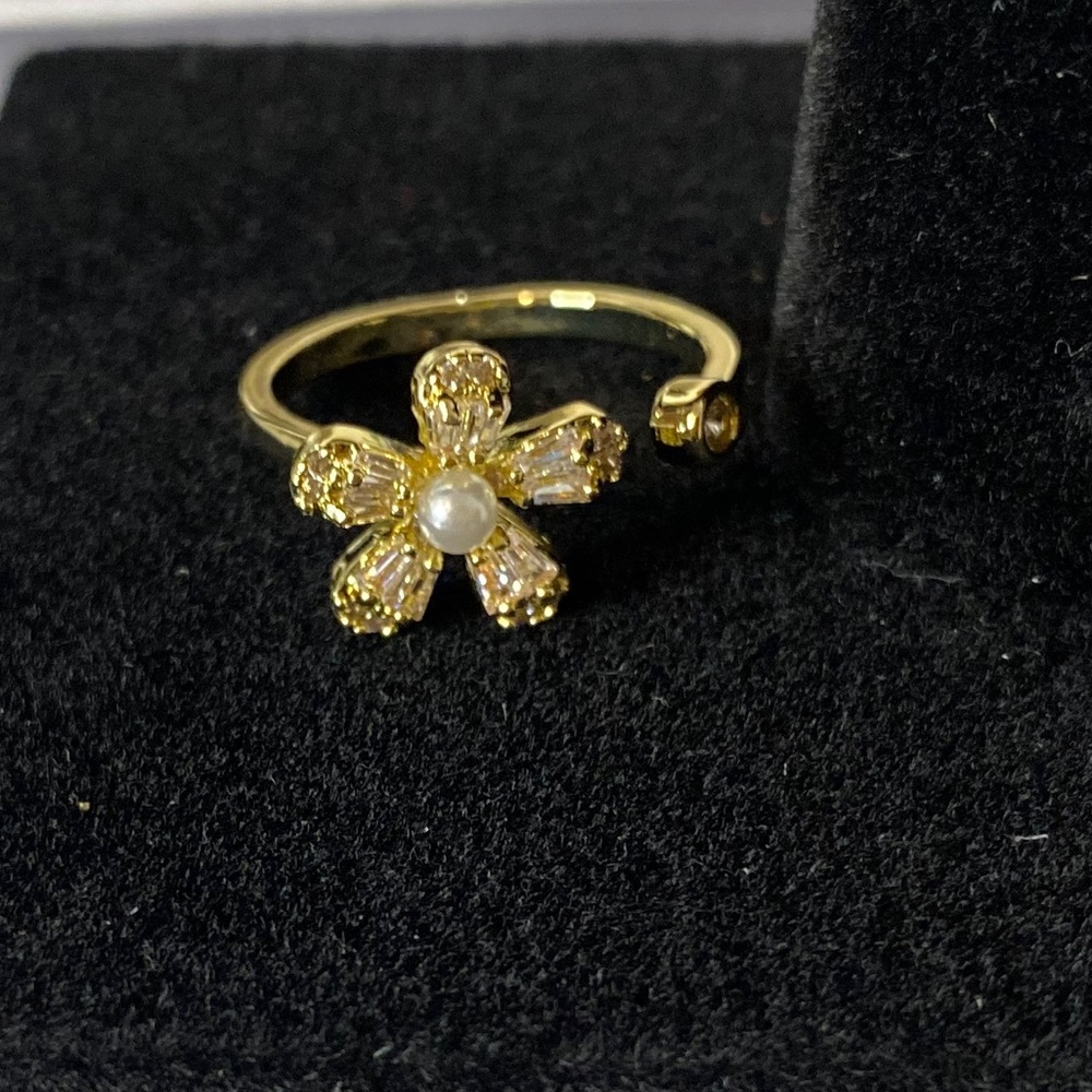 Gold ring